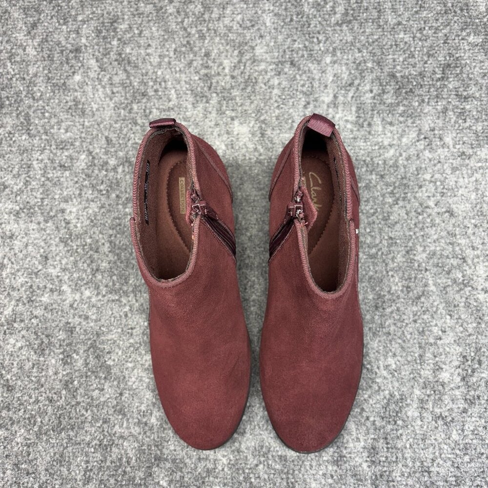 Clarks Burgundy Suede Ankle Booties Double Buckle Side Zip Womens 6M